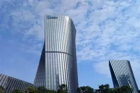 美的：传统产业“三化”转型，可实现价值链向高端攀升级